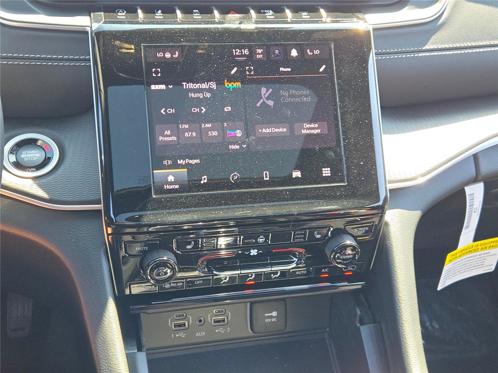 New 2025 Jeep Grand Cherokee Altitude image 30