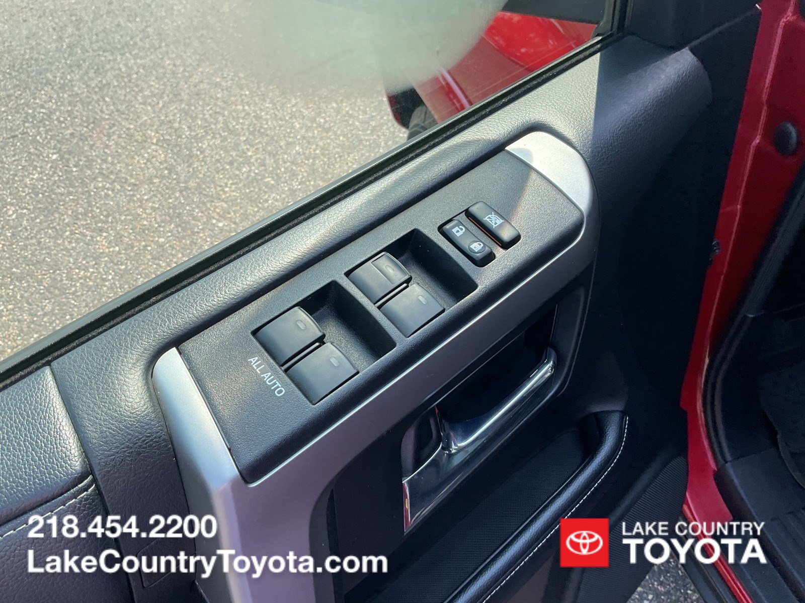 Used 2017 Toyota 4Runner SR5 Premium AWD/4WD image 21