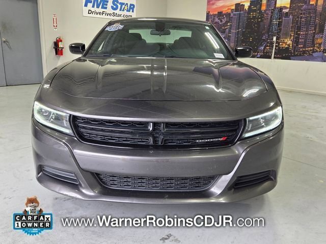 Used 2023 Dodge Charger SXT image 2