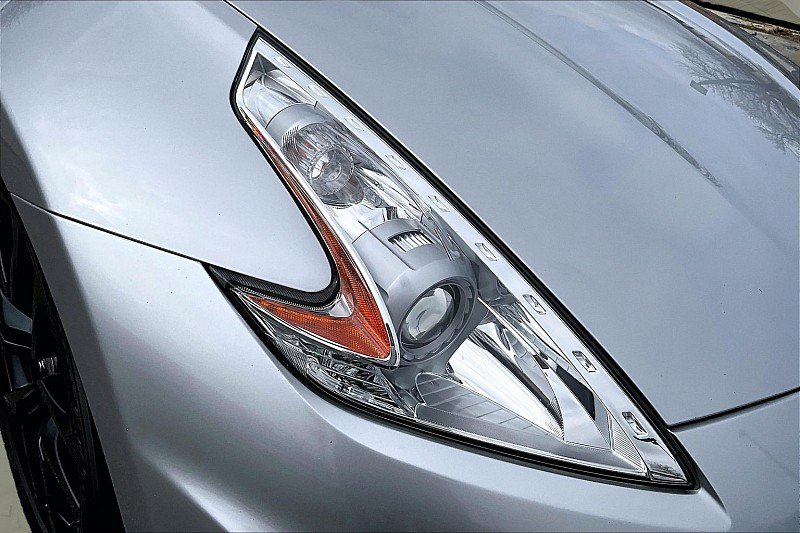 Used 2017 Nissan 370Z Touring image 25