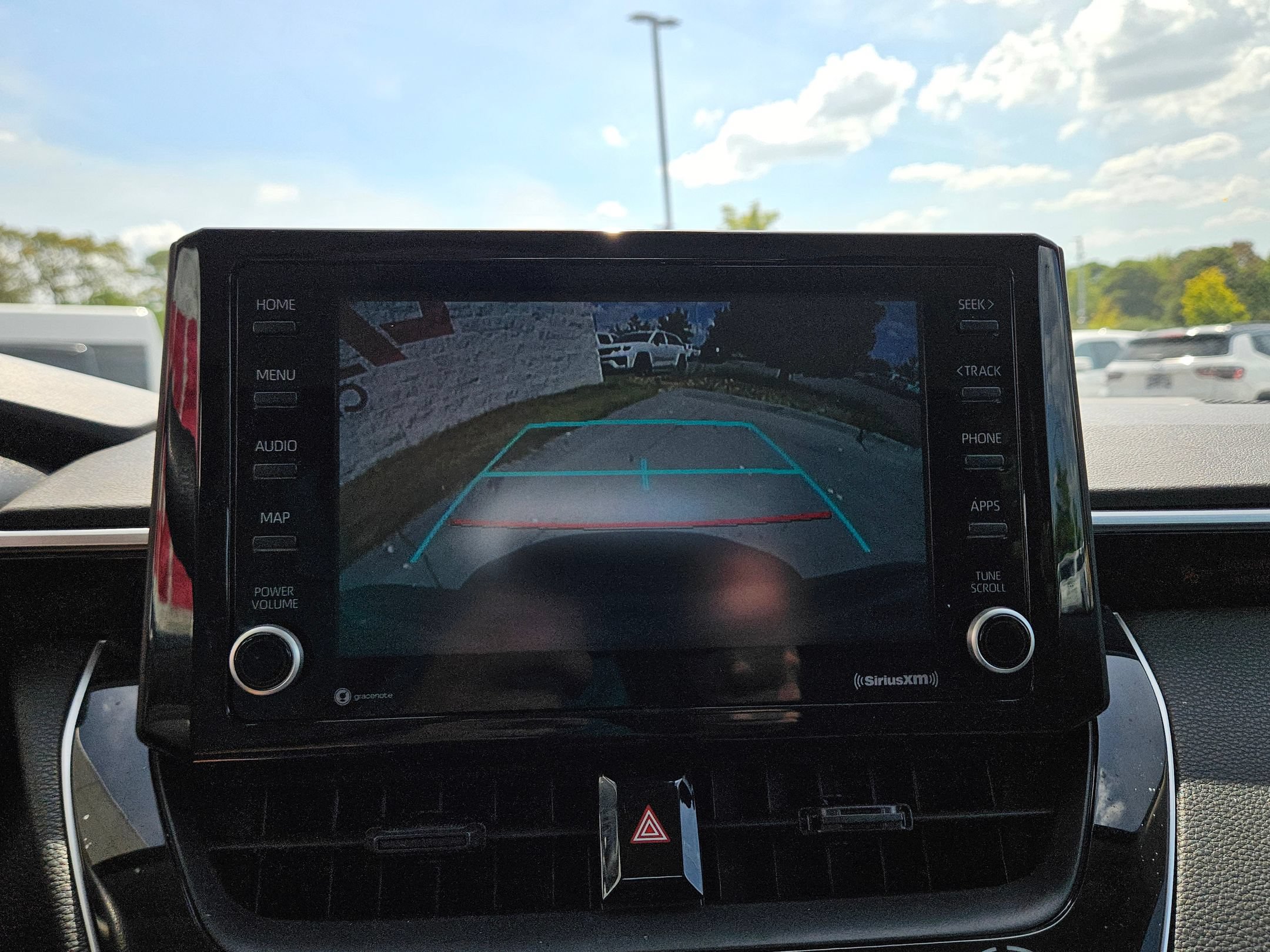 Used 2022 Toyota Corolla LE FWD image 32