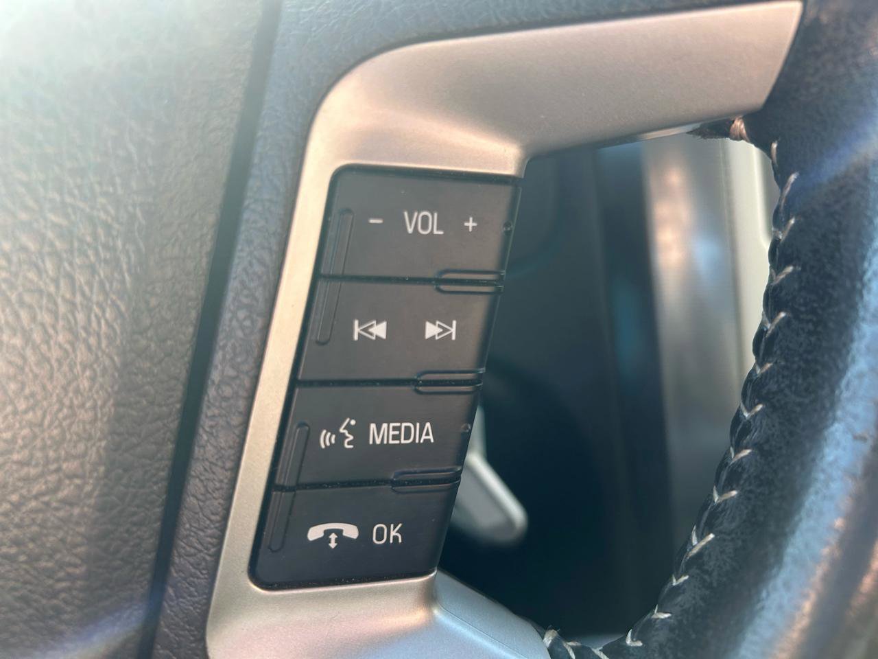 Used 2011 Ford Fusion SEL w/ Moons & Tunes Pkg image 20