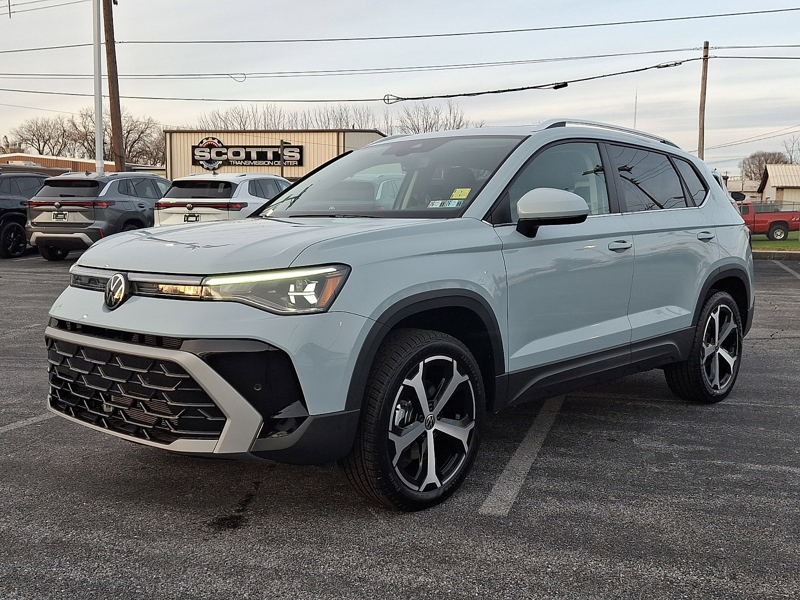 New 2026 Volkswagen Taos SEL image 3