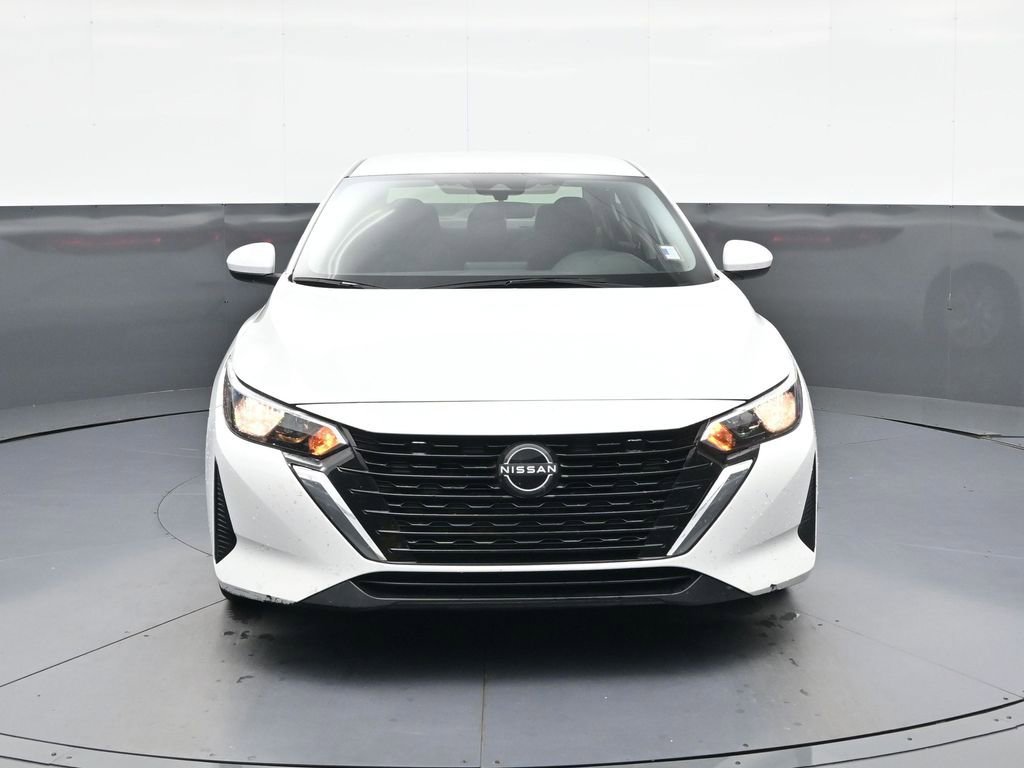 Used 2024 Nissan Sentra S w/ Lighting Package FWD image 2