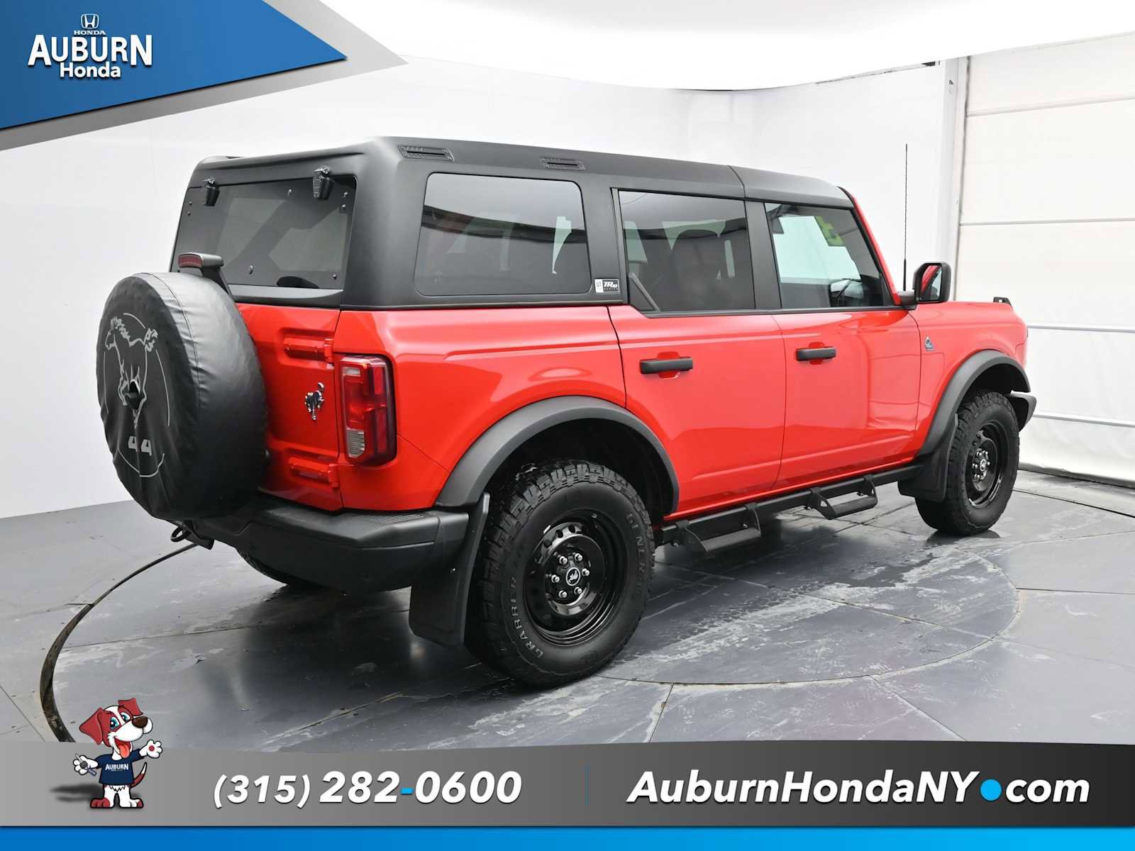 Used 2023 Ford Bronco Black Diamond image 13