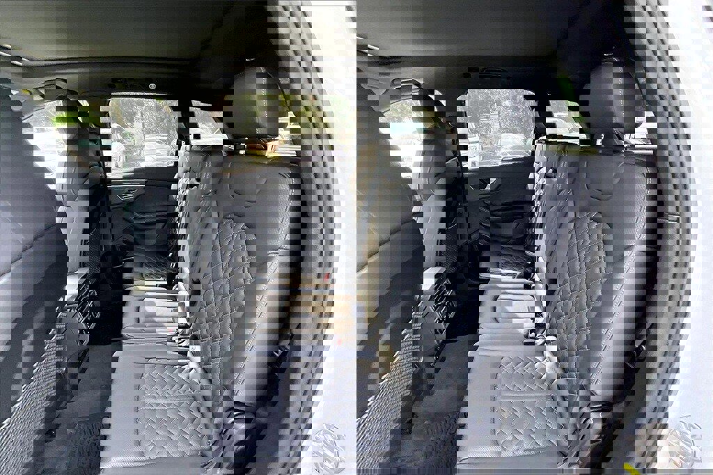 New 2026 Audi SQ7 Premium Plus image 17