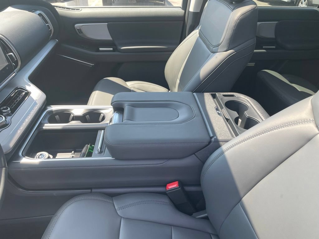 New 2026 Ford Expedition Max Active AWD/4WD image 30