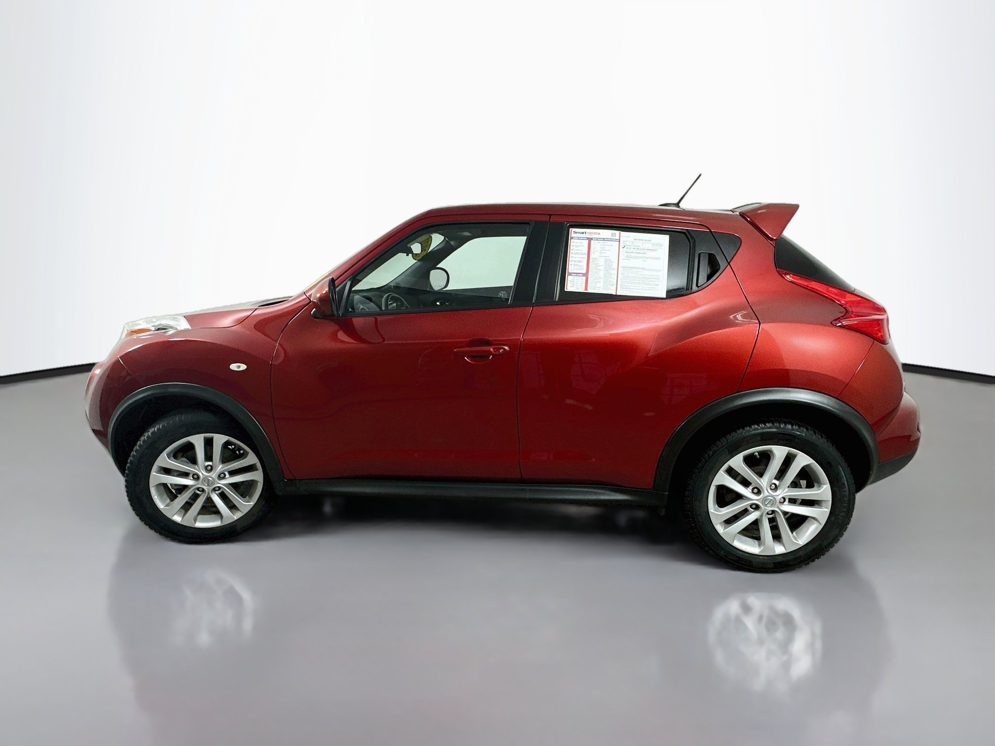 Used 2011 Nissan Juke SL FWD image 4