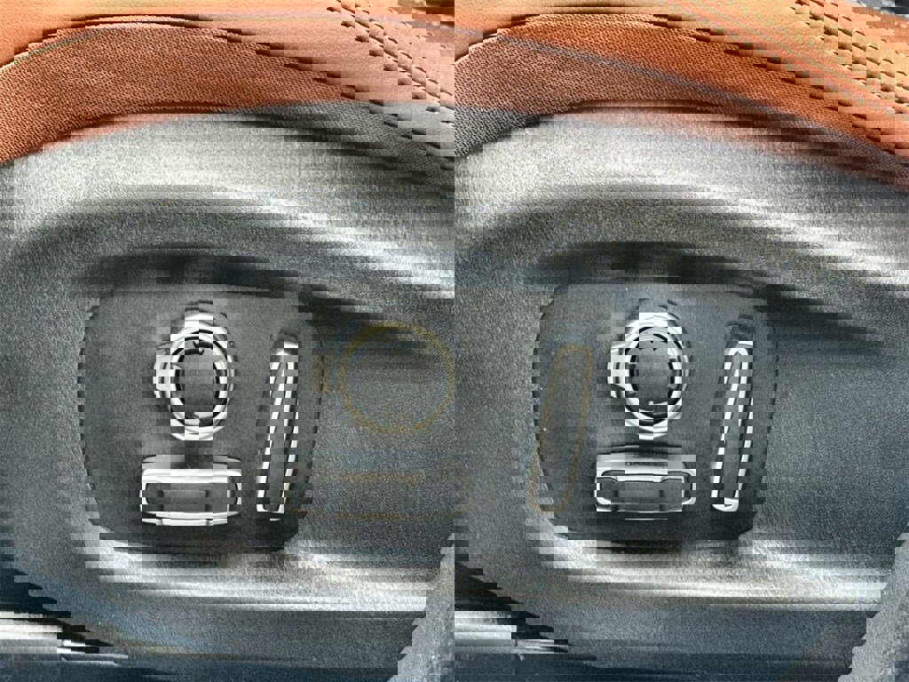 New 2026 Jaguar F-PACE R-Dynamic S image 20