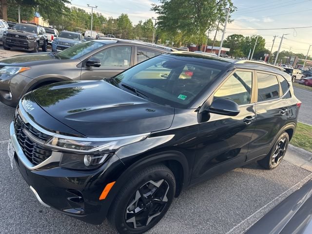 Used 2024 Kia Seltos EX AWD/4WD image 20
