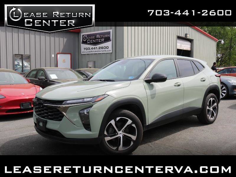 Used 2024 Chevrolet Trax RS FWD image 1