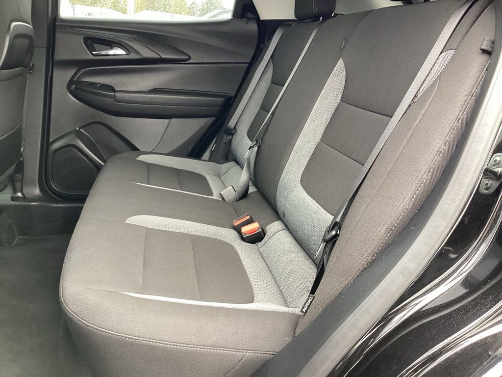 Used 2025 Chevrolet TrailBlazer LT FWD image 15