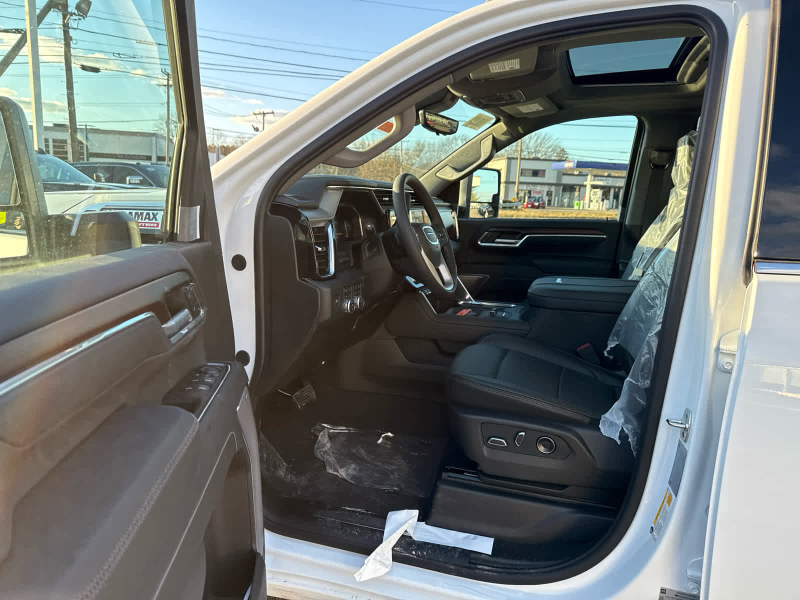 New 2026 GMC Sierra 2500 Denali w/ Denali Reserve Package image 18