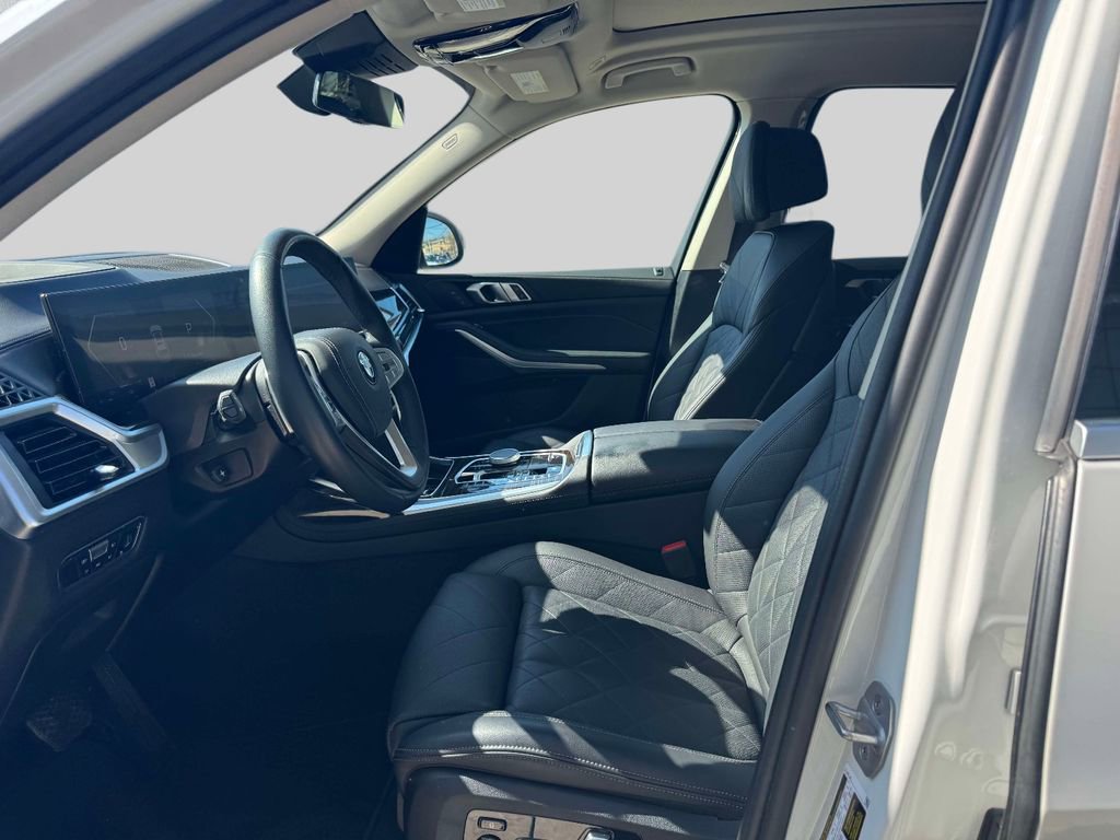 Certified 2023 BMW X7 xDrive40i image 11