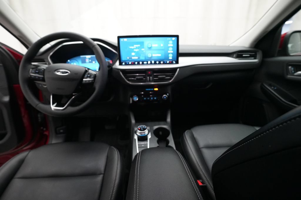 Used 2024 Ford Escape Platinum AWD/4WD image 5