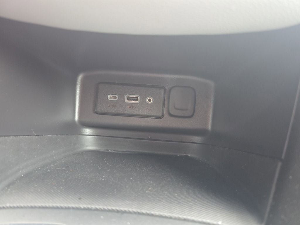 Used 2024 Chevrolet Equinox LS FWD image 24