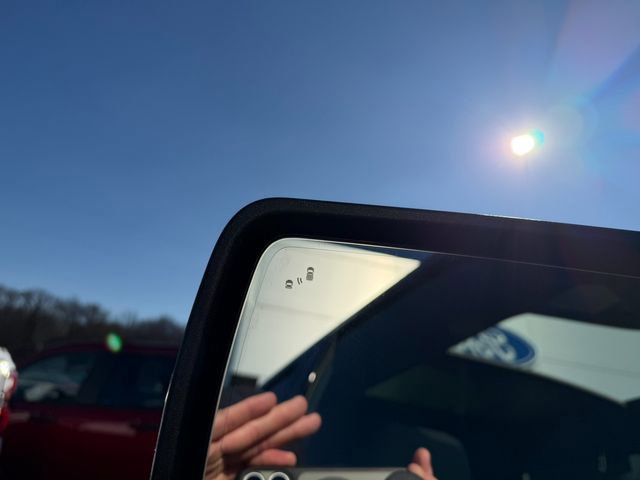 Used 2022 Ford F150 Lightning Platinum image 12