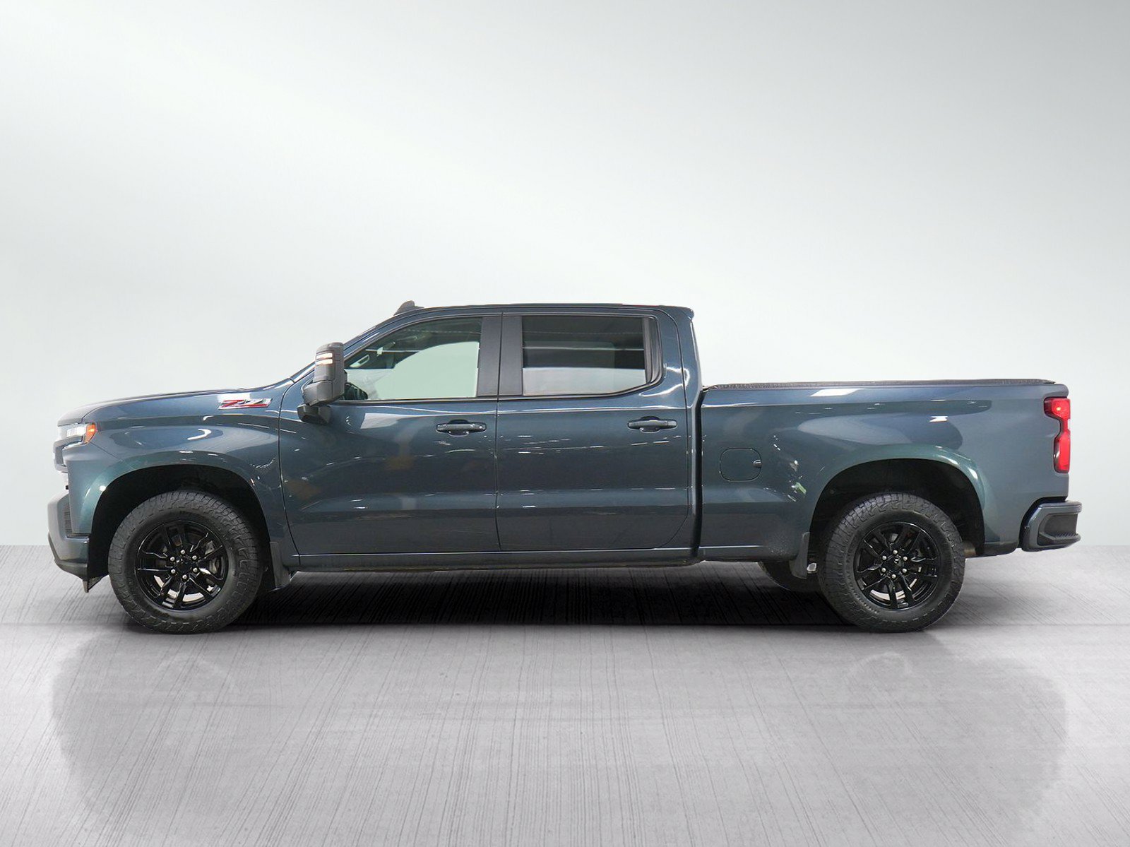 Used 2021 Chevrolet Silverado 1500 RST AWD/4WD image 2
