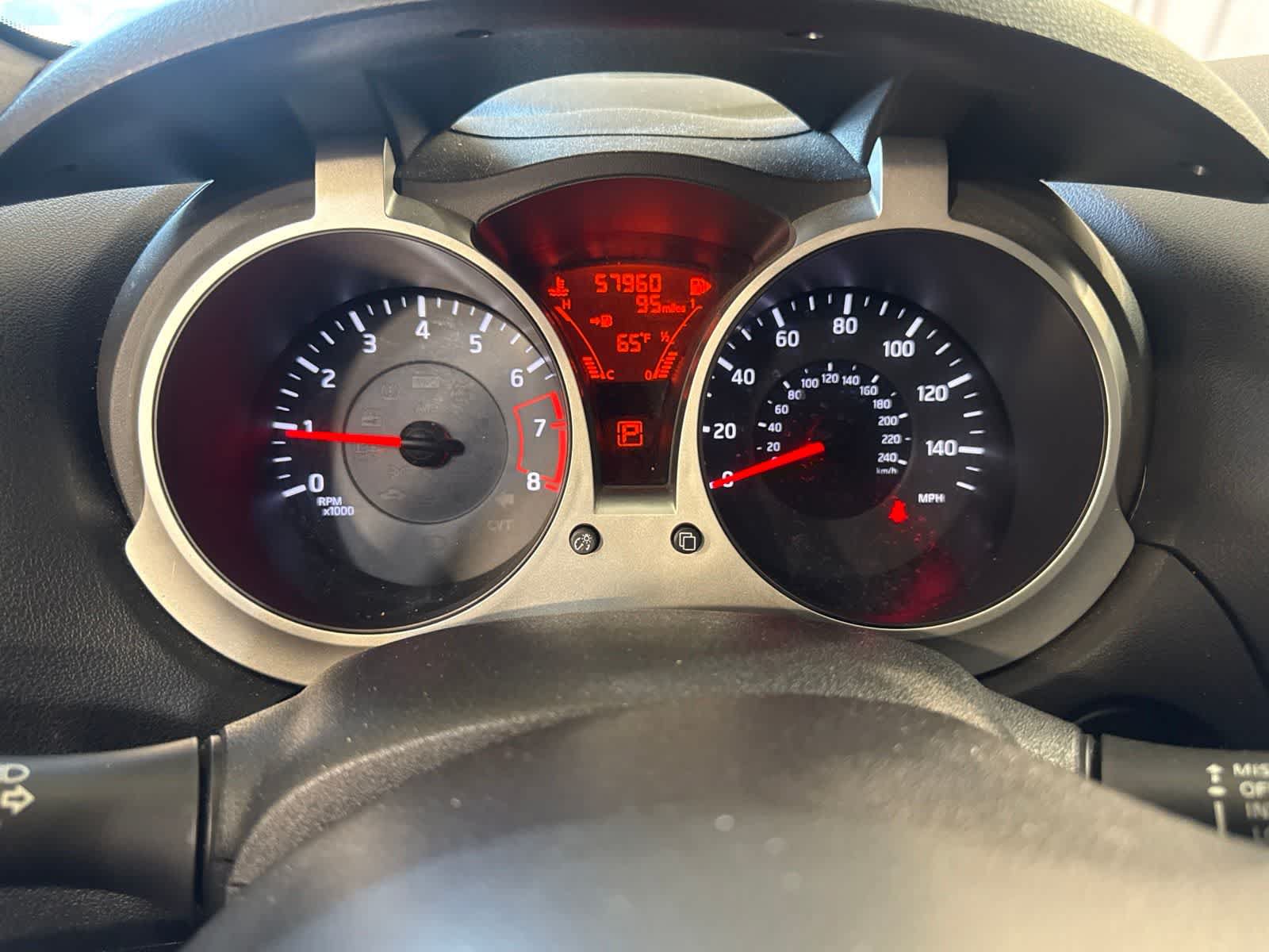 Used 2014 Nissan Juke S FWD image 22
