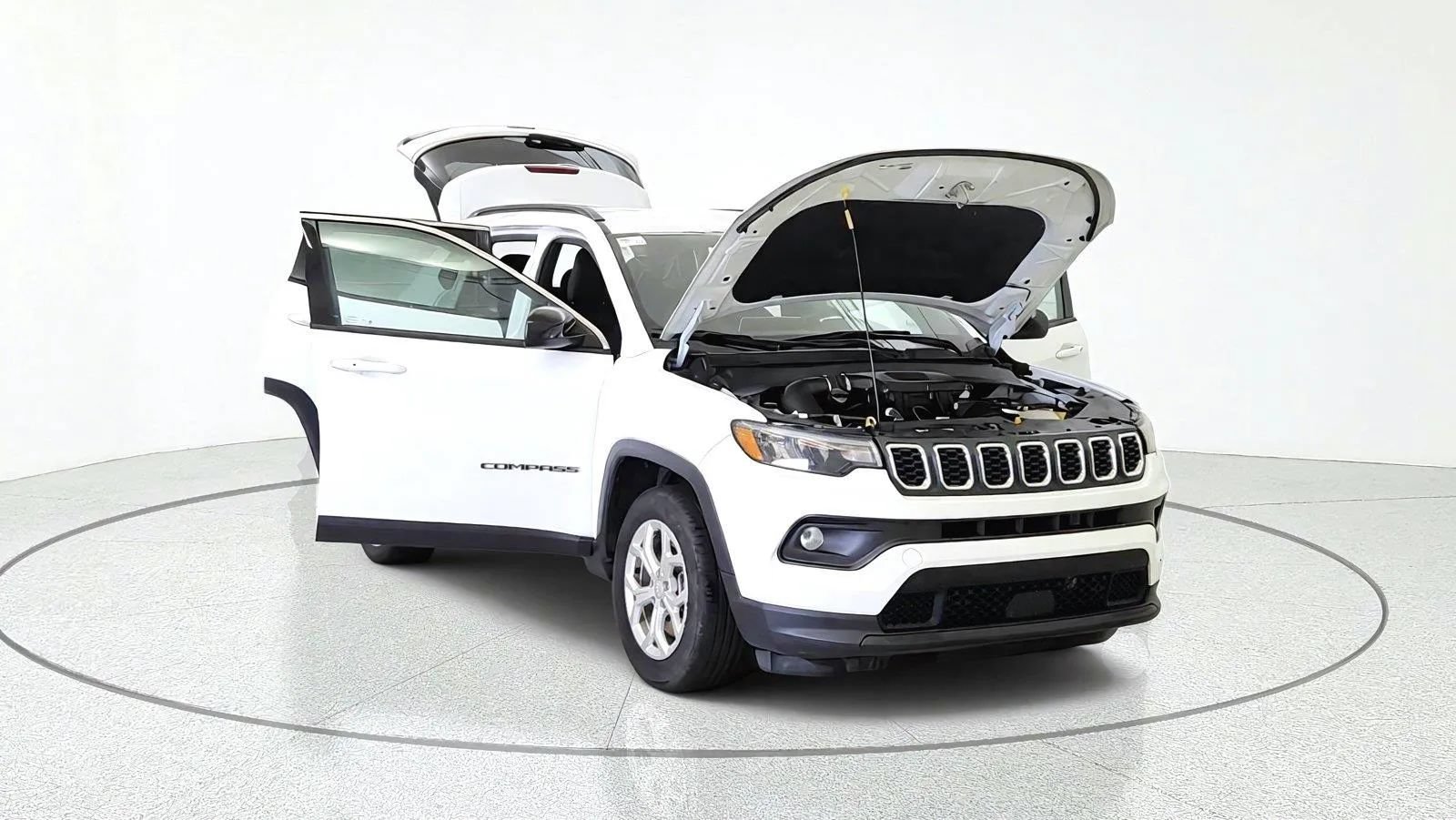 Used 2024 Jeep Compass Latitude AWD/4WD image 12