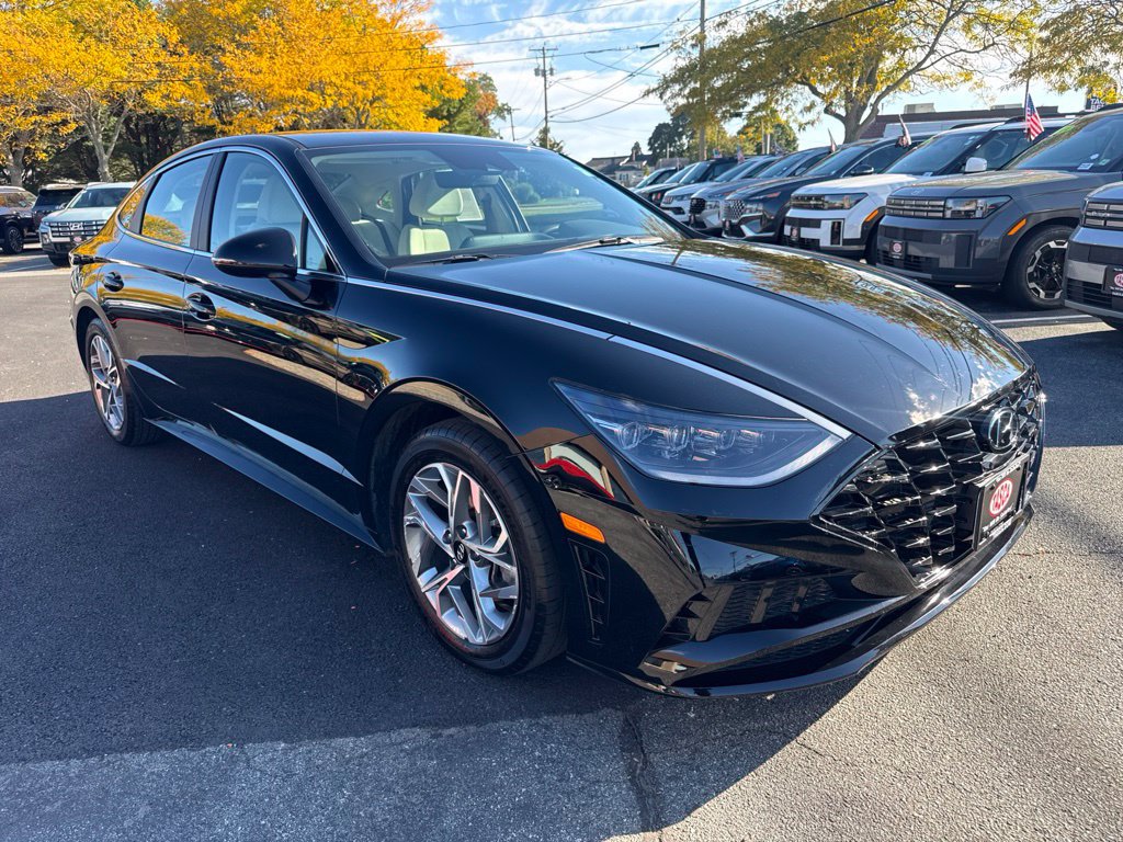 Used 2023 Hyundai Sonata SEL w/ Cargo Package FWD image 3