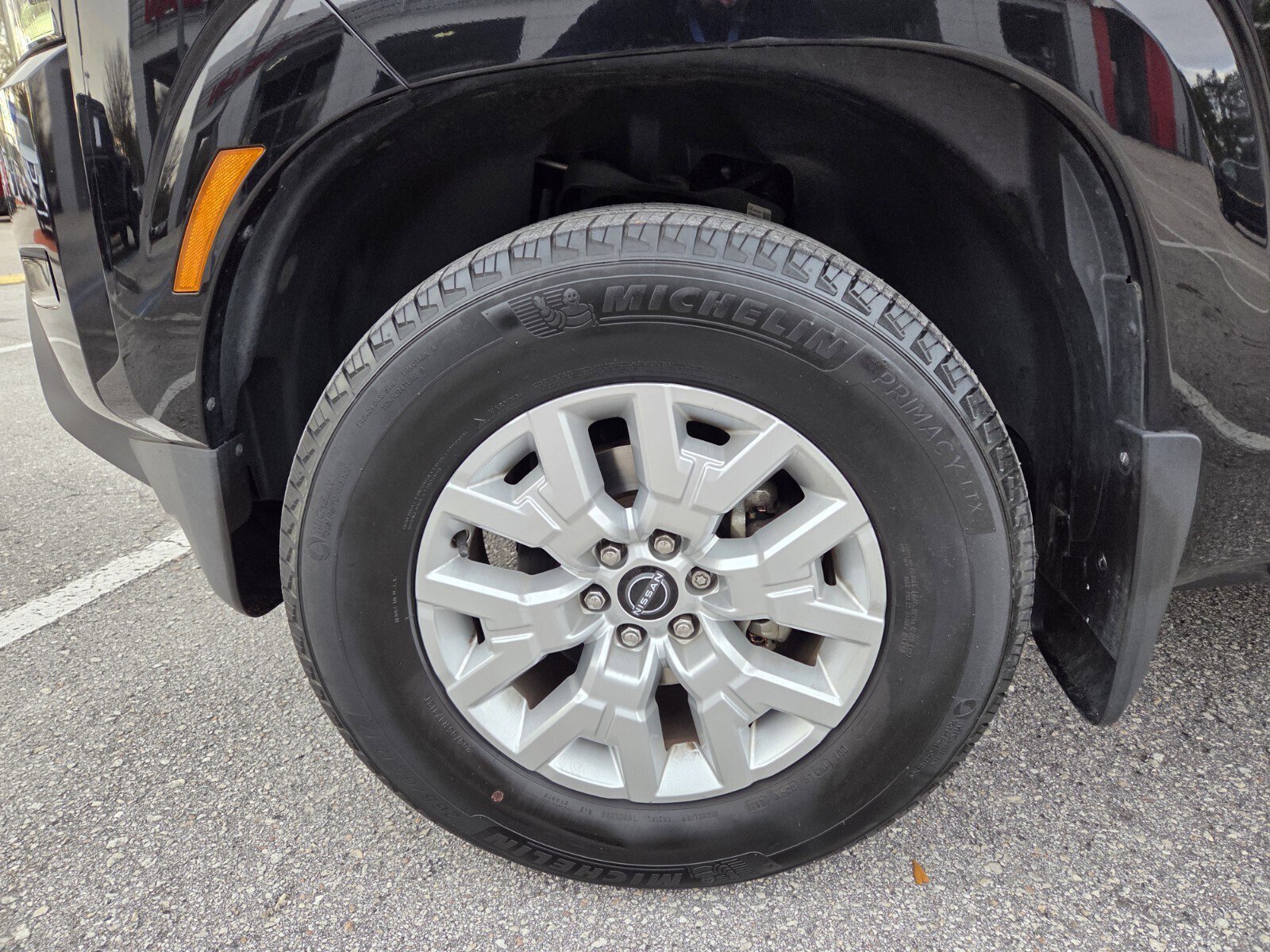 Used 2022 Nissan Frontier SV w/ SV Premium Package image 10