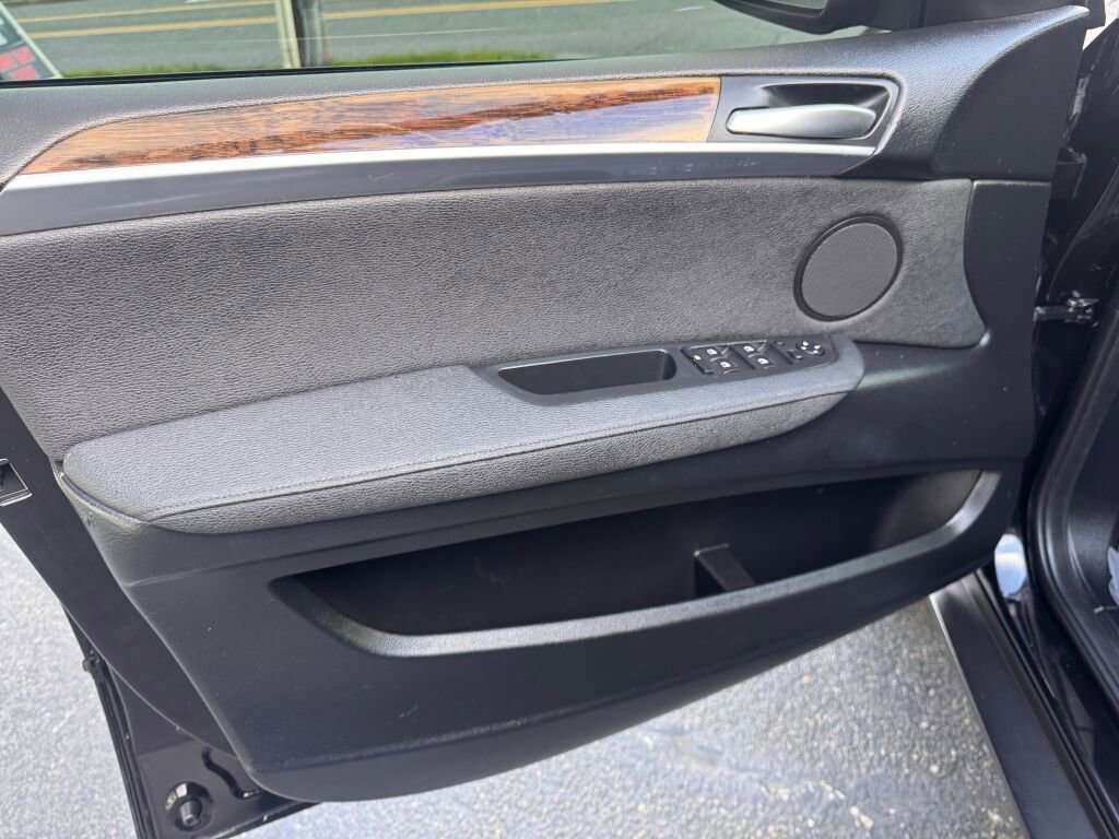 Used 2012 BMW X5 xDrive35i image 15