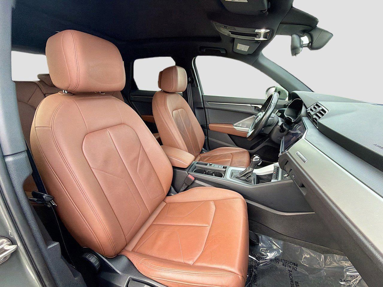 Used 2020 Audi Q3 2.0T Premium w/ Convenience Package image 16