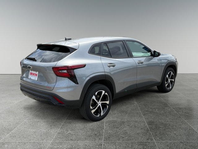 Certified 2024 Chevrolet Trax RS w/ Driver Confidence Package FWD image 5