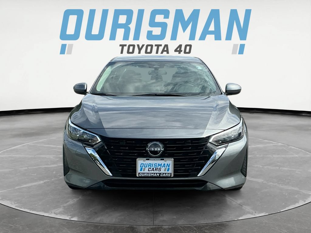 Used 2024 Nissan Sentra SV FWD image 2