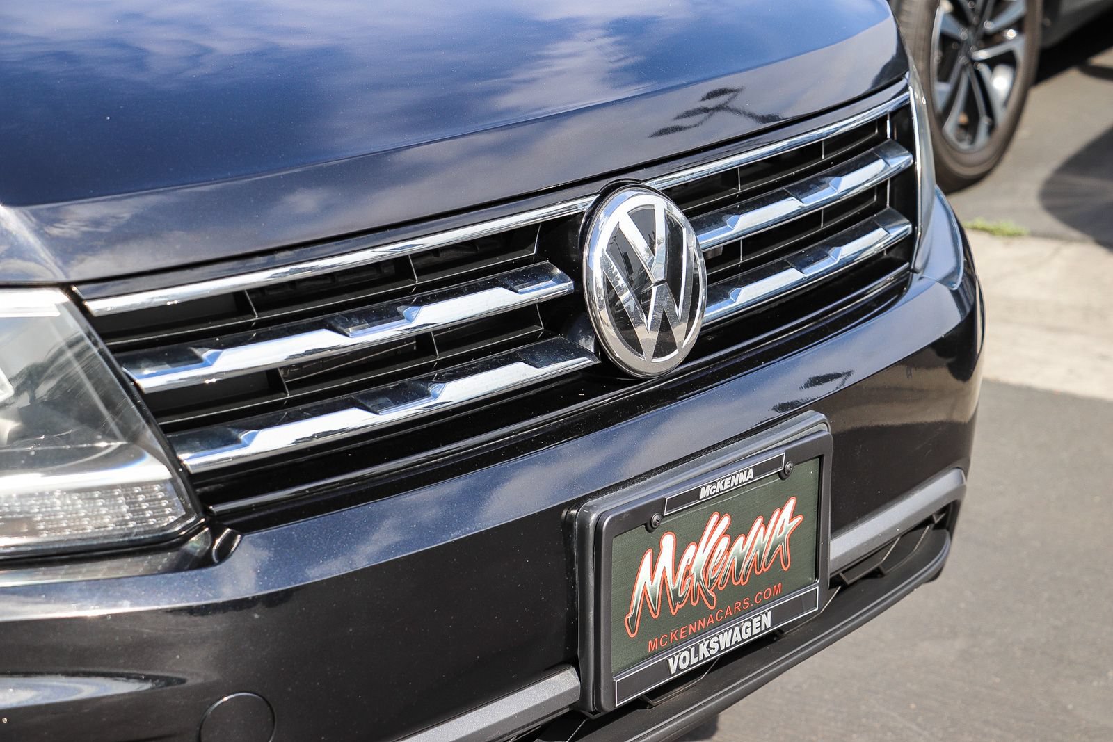 Used 2021 Volkswagen Tiguan SE FWD image 5