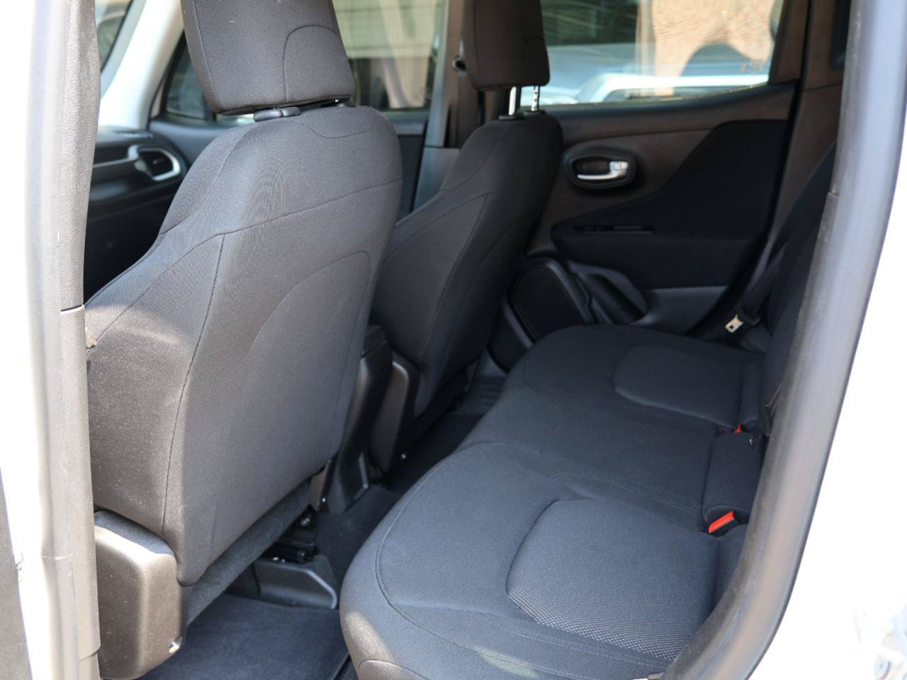 Used 2020 Jeep Renegade Sport FWD image 8