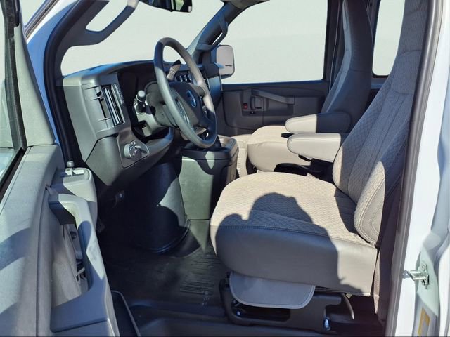 New 2025 GMC Savana 2500 w/ Driver Convenience Package RWD image 16