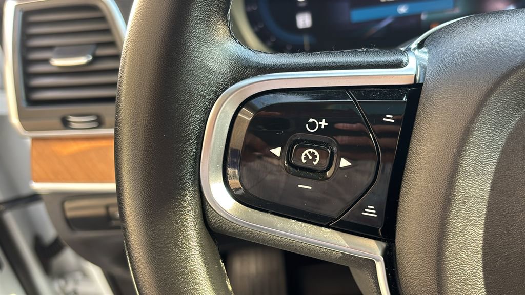Certified 2023 Volvo XC90 B6 Core w/ Protection Package Premier image 17