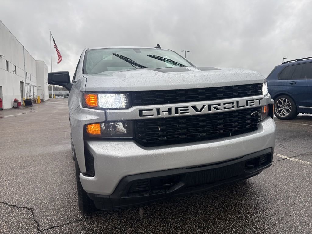 Used 2022 Chevrolet Silverado 1500 Custom w/ Rally Edition AWD/4WD image 2