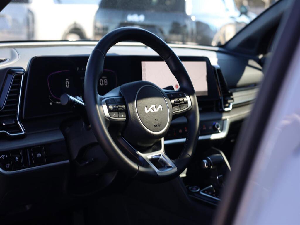 Used 2024 Kia Sportage X-Line w/ X-Line Premium Package image 6