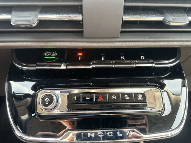 Used 2023 Lincoln Corsair AWD w/ Equipment Group 101A image 22