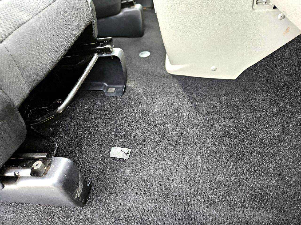 Used 2019 Dodge Grand Caravan SE w/ UConnect Hands-Free Group image 31