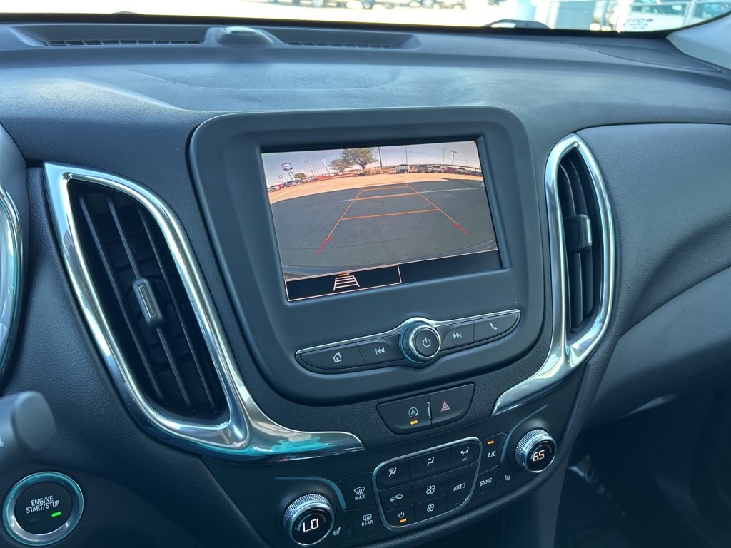 Used 2023 Chevrolet Equinox LT image 22