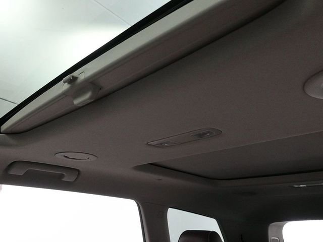 Used 2021 Buick Enclave Avenir w/ Avenir Technology Package image 25