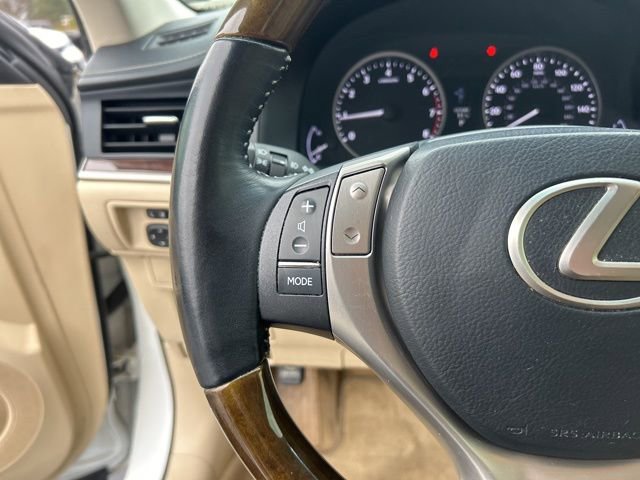 Used 2015 Lexus ES 350 w/ Premium Package image 17