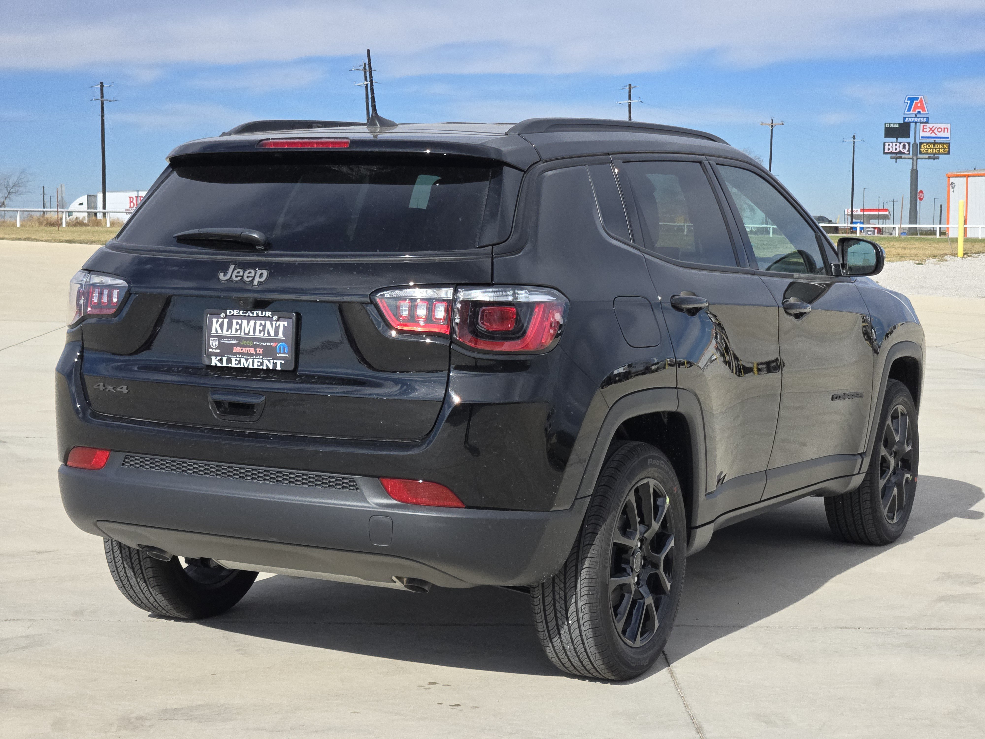 New 2026 Jeep Compass Latitude AWD/4WD image 4