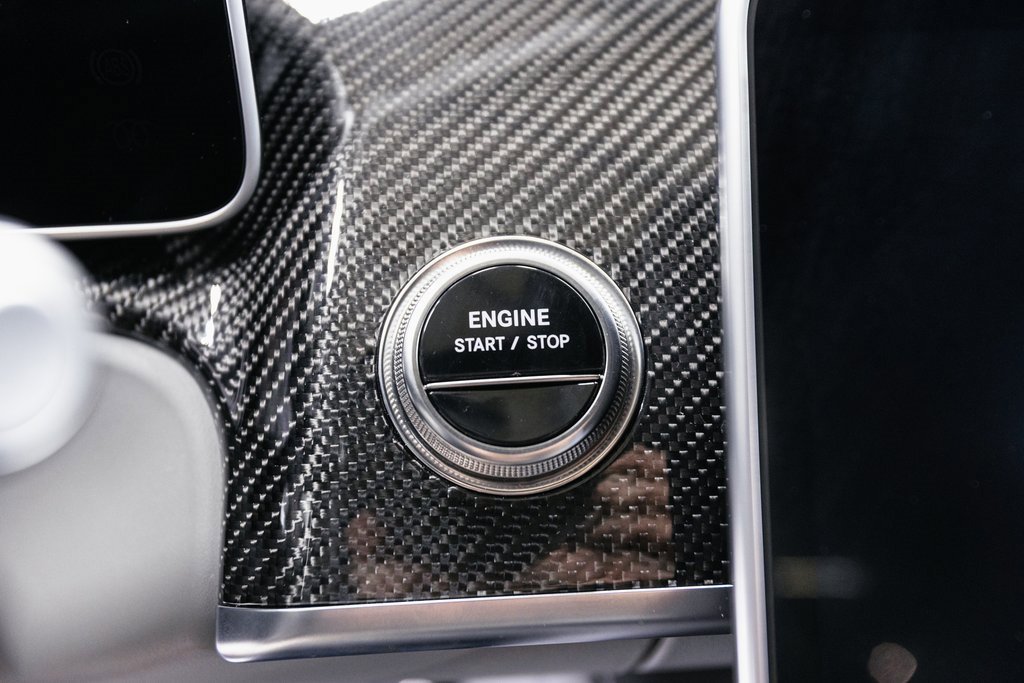 Used 2025 Mercedes-Benz S 63 AMG S image 16