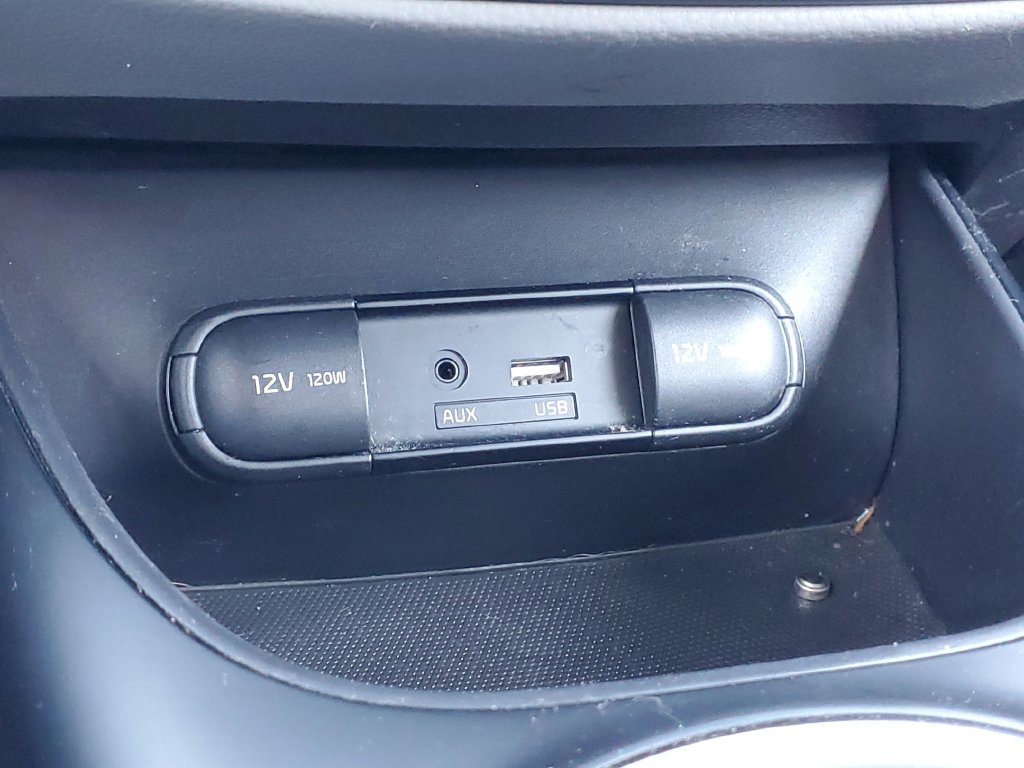 Used 2019 Kia Soul FWD image 23