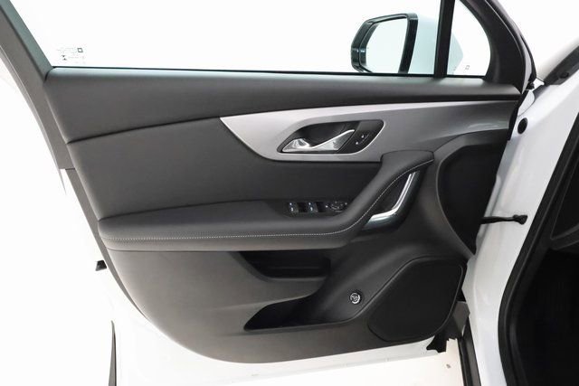 Used 2025 Chevrolet Blazer LT w/ Convenience Package image 8
