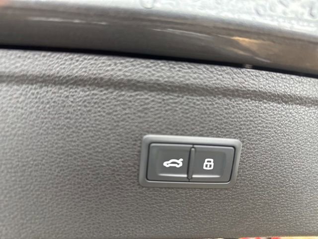 Used 2024 Audi Q5 2.0T Premium Plus image 21