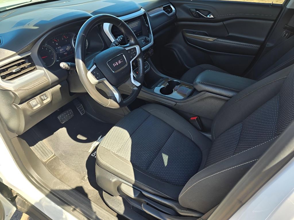 Used 2020 GMC Acadia SLE image 18