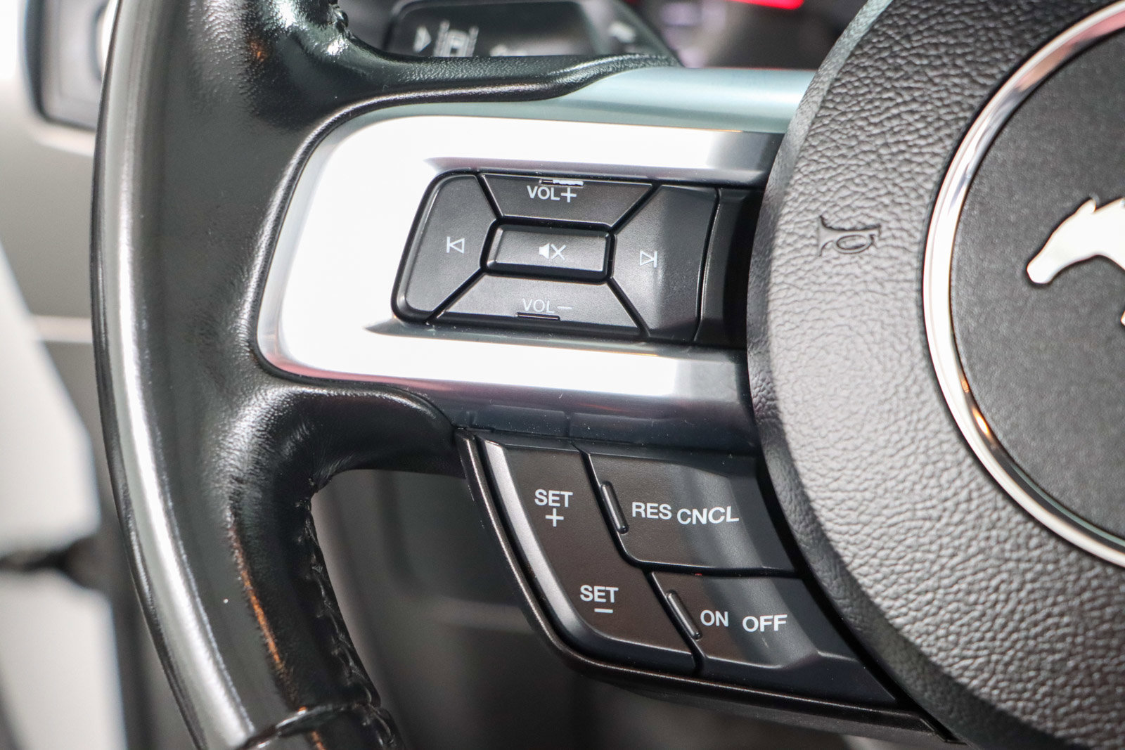 Used 2022 Ford Mustang Premium image 13