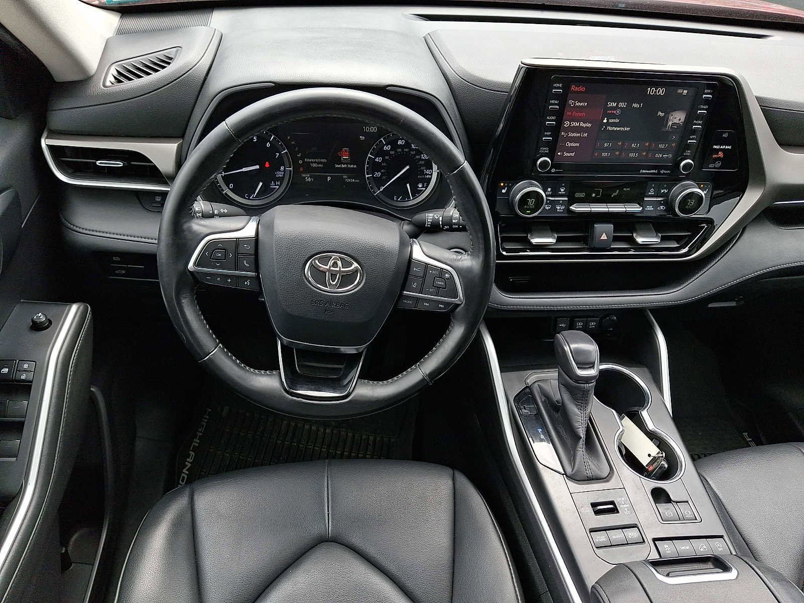 Used 2020 Toyota Highlander XLE AWD/4WD image 12