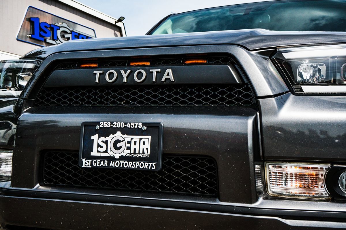 Used 2011 Toyota 4Runner Limited AWD/4WD image 11